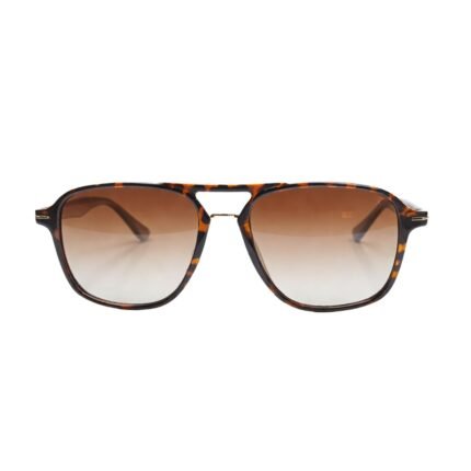 Classic Tortoiseshell Square Sunglasses with Gradient Brown Lenses - Image 2